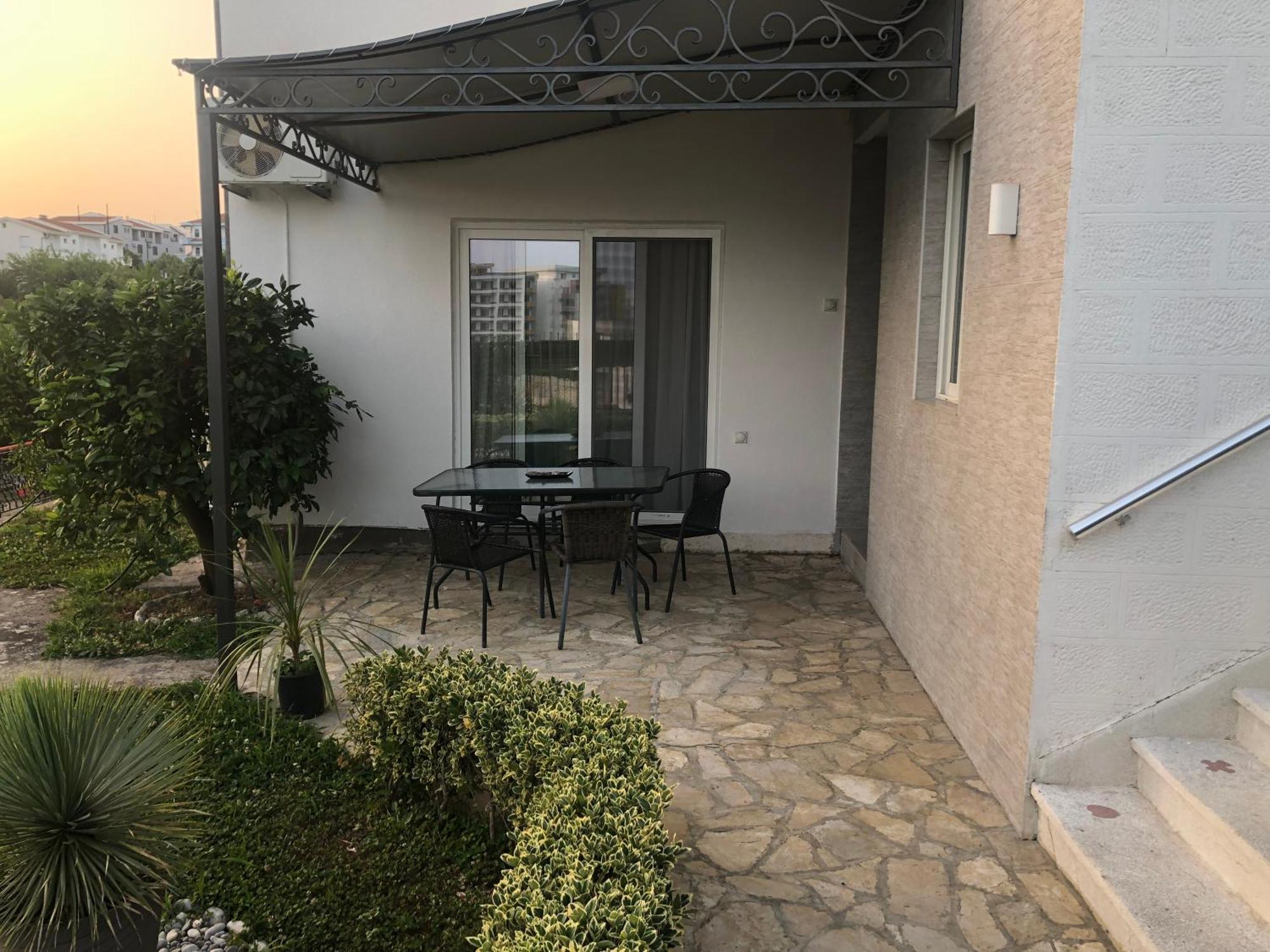Rejhan Totti Ulcinj Luaran gambar